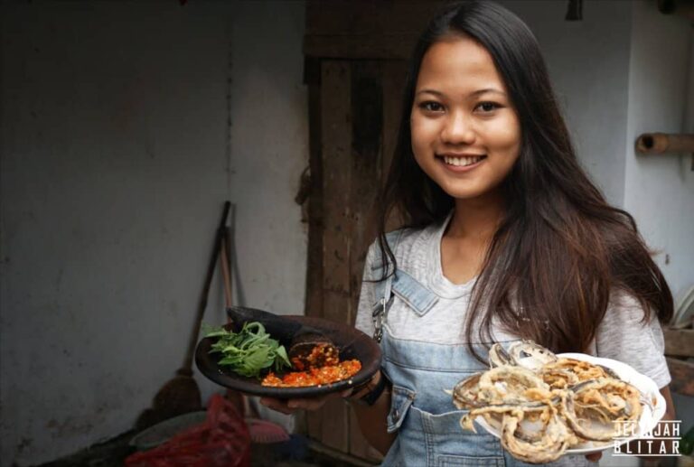 Warung Sambel Belut Mak Rumi