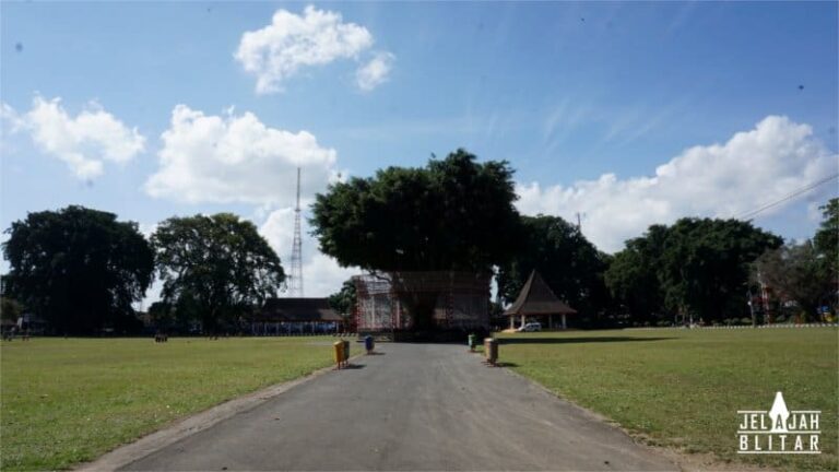 Aloon Aloon Blitar