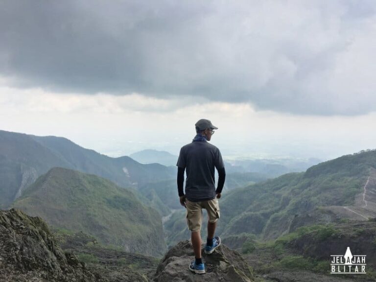 Pendakian Gunung Kelud via Karangrejo Garum