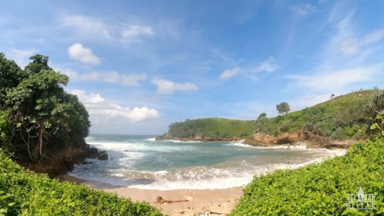 Pantai Dung Dowo Blitar